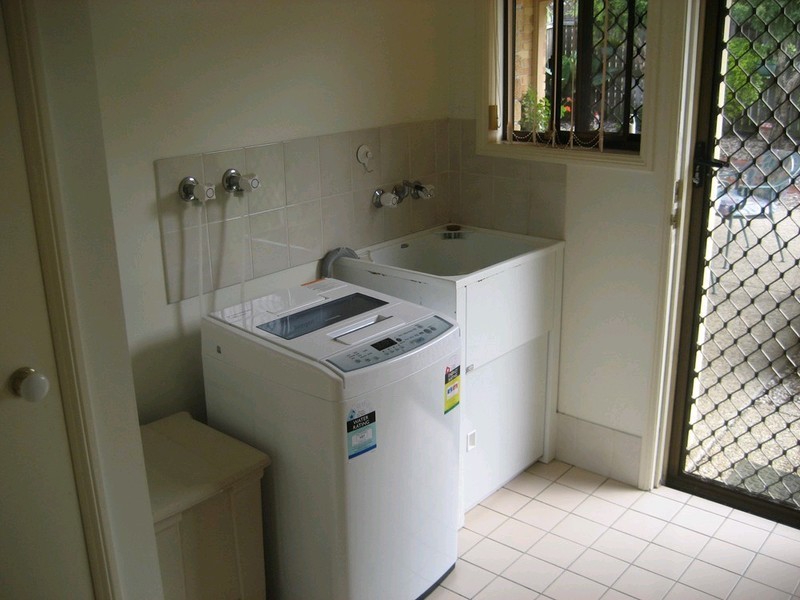 10 Ashvale Street, Flinders View QLD 4305