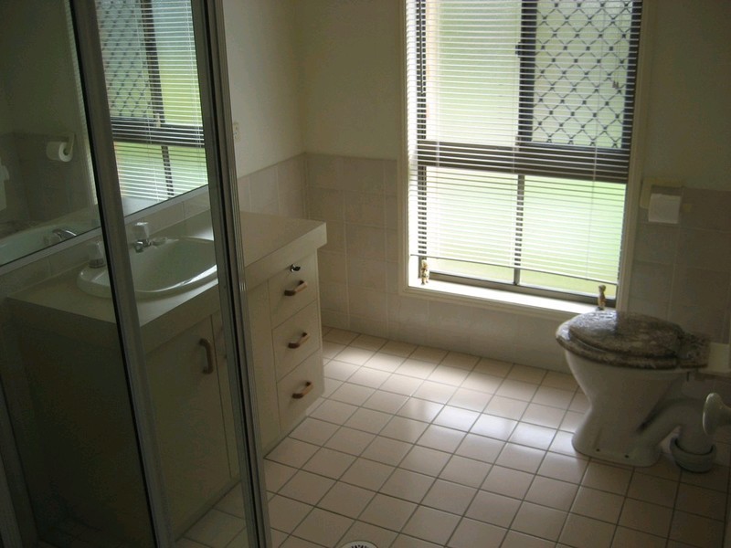 10 Ashvale Street, Flinders View QLD 4305