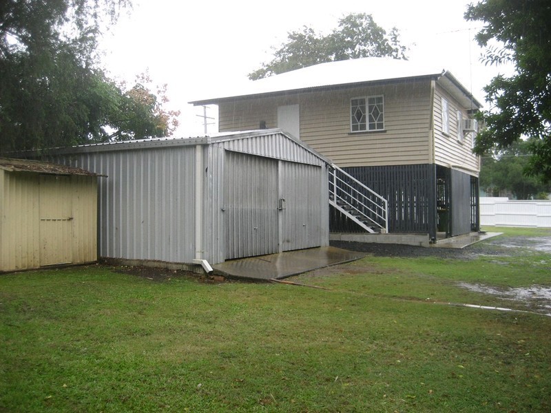 10 Chermside Road, Eastern Heights QLD 4305