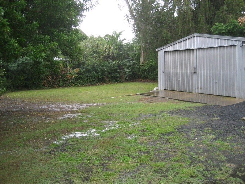10 Chermside Road, Eastern Heights QLD 4305