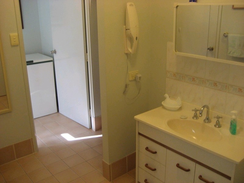 28 Blenheim Crescent, Yamanto QLD 4305