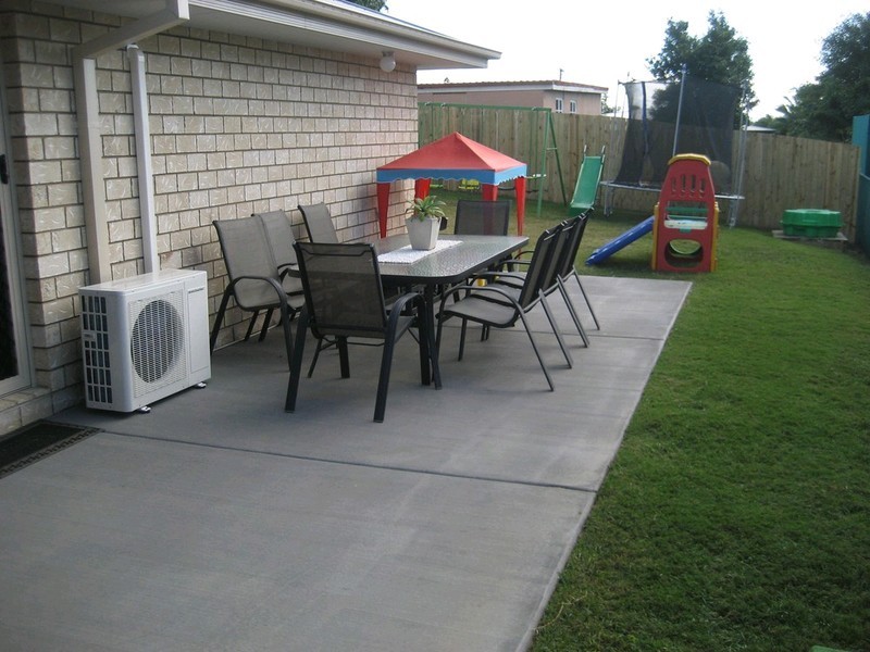 2 Maitland Street, Churchill QLD 4305