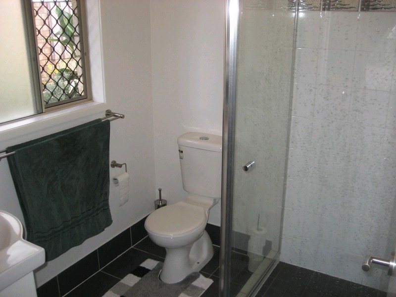 2 Maitland Street, Churchill QLD 4305