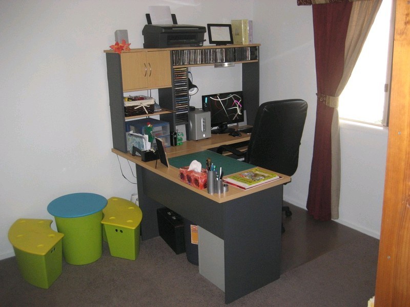 2 Maitland Street, Churchill QLD 4305