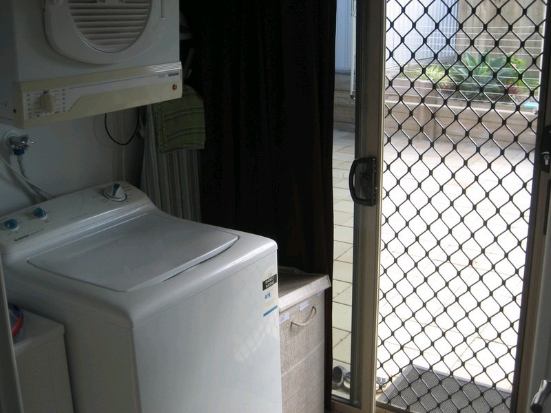 2 Maitland Street, Churchill QLD 4305