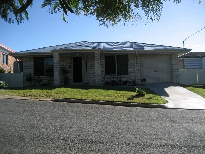 2 Maitland Street, Churchill QLD 4305