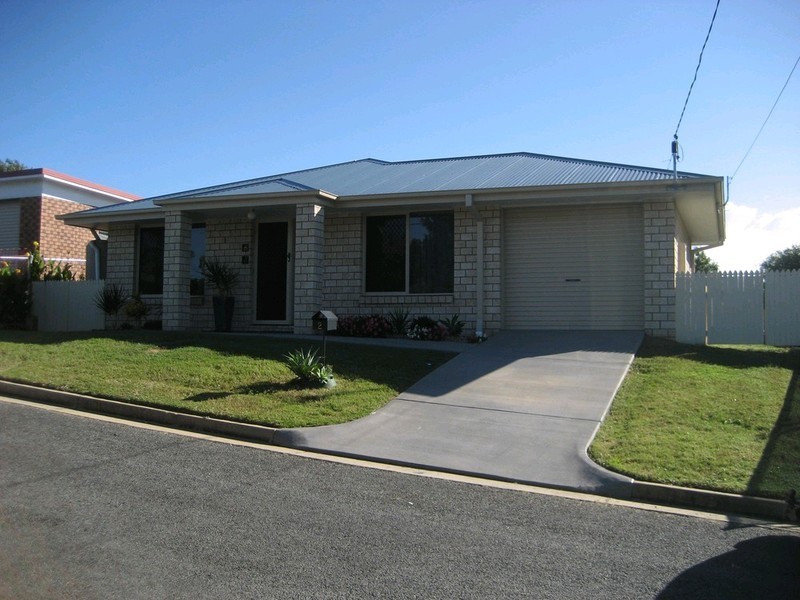 2 Maitland Street, Churchill QLD 4305