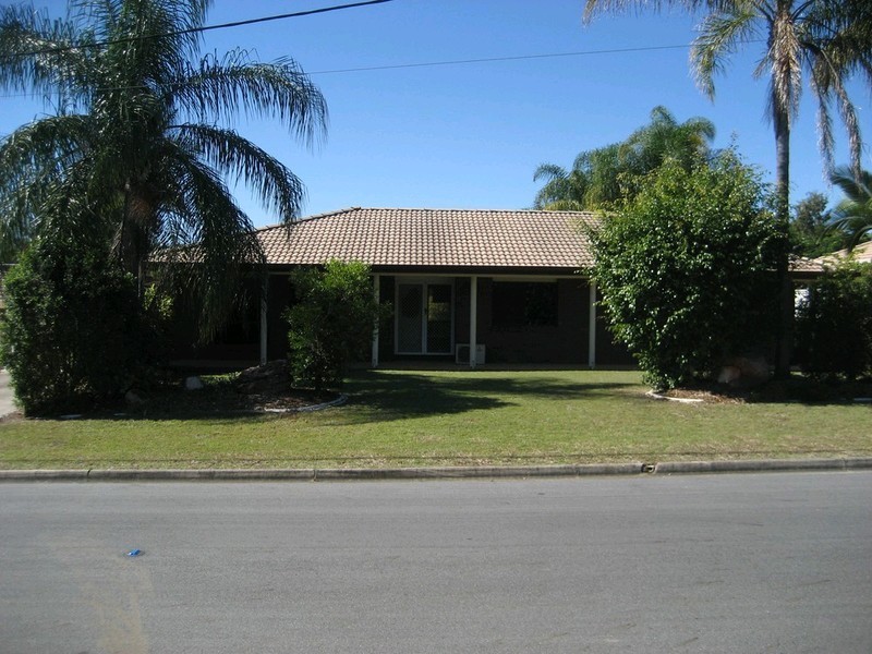 8 Pitcairn Street, Raceview QLD 4305