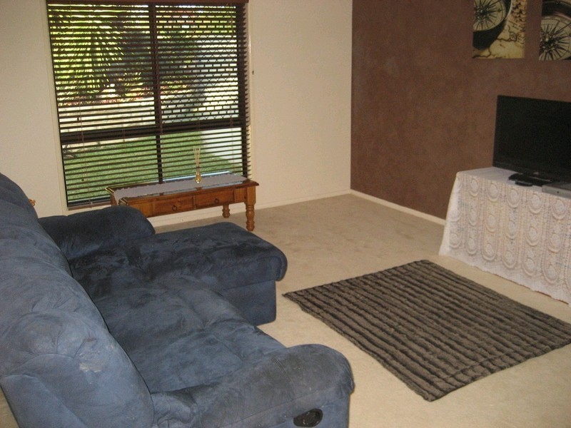 17 Newsky Court, Deebing Heights QLD 4306