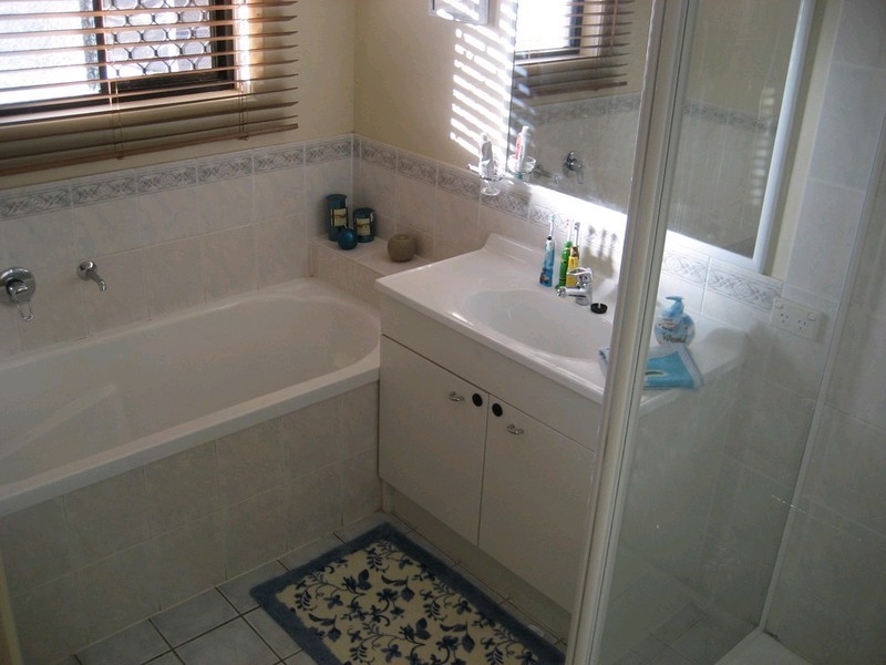 17 Newsky Court, Deebing Heights QLD 4306