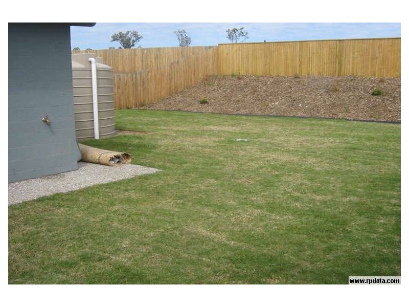 6 Bosswood Court, Yamanto QLD 4305