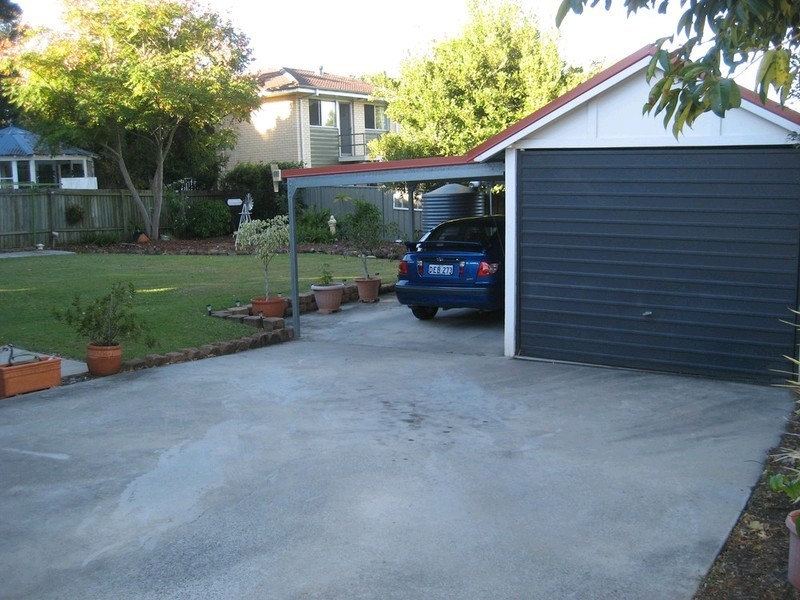 62 Whitehill Road, Eastern Heights QLD 4305