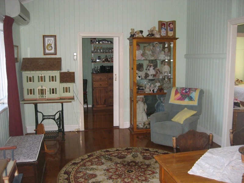 62 Whitehill Road, Eastern Heights QLD 4305