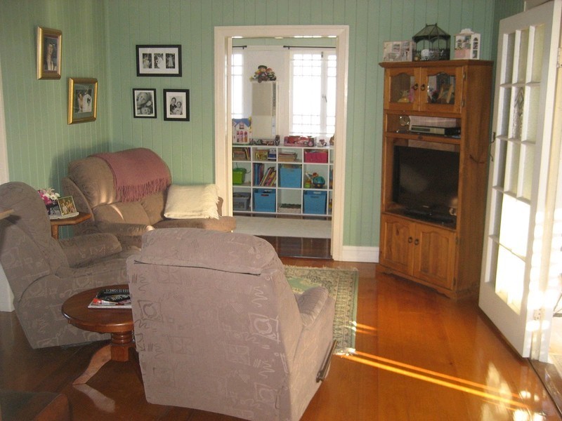 62 Whitehill Road, Eastern Heights QLD 4305