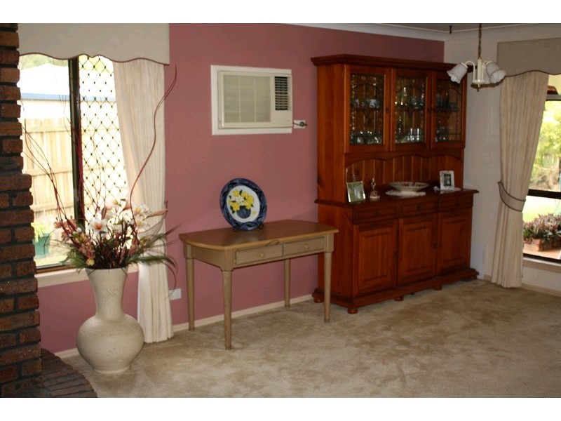 22 Sheppey Place, Yamanto QLD 4305