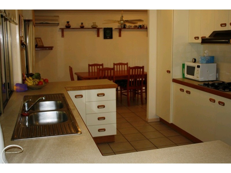 22 Sheppey Place, Yamanto QLD 4305