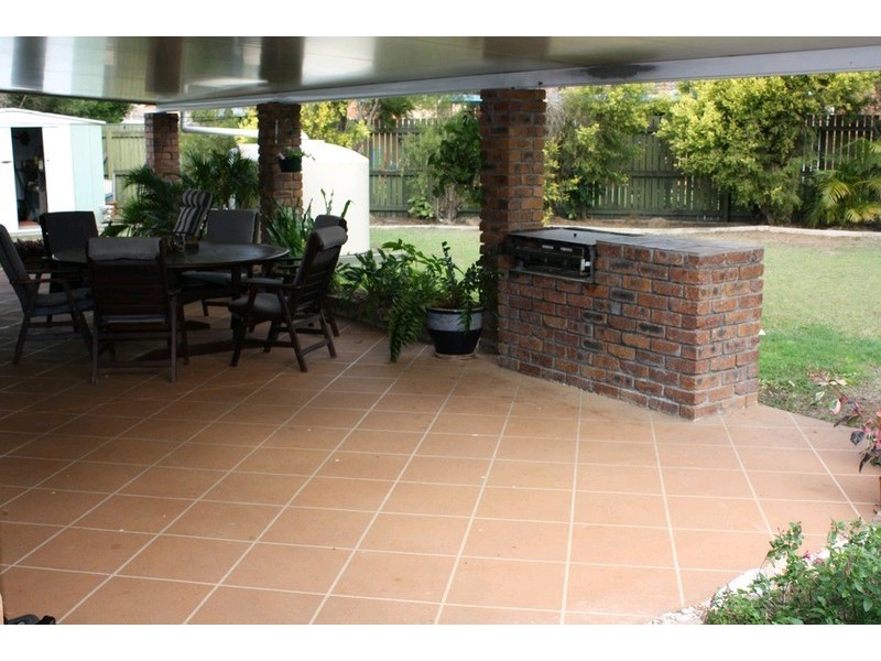 22 Sheppey Place, Yamanto QLD 4305