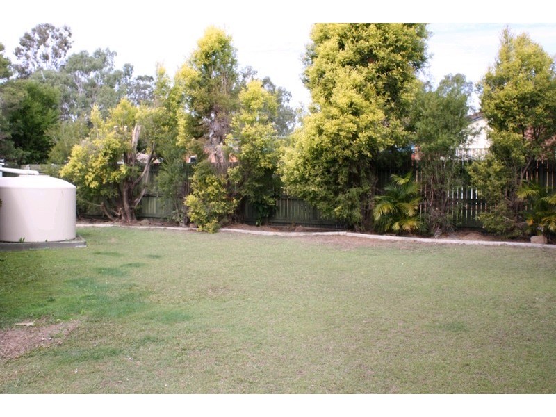 22 Sheppey Place, Yamanto QLD 4305