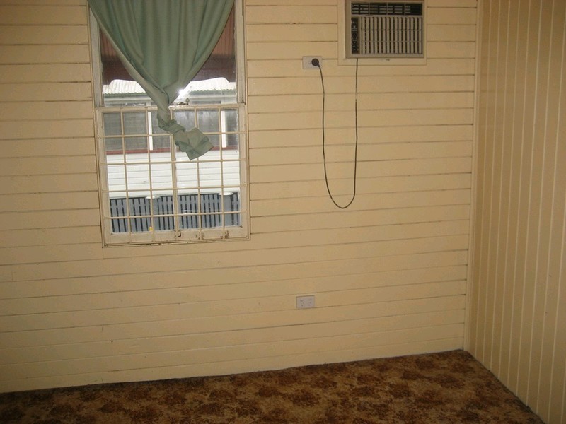 71 Warwick Road, Ipswich QLD 4305
