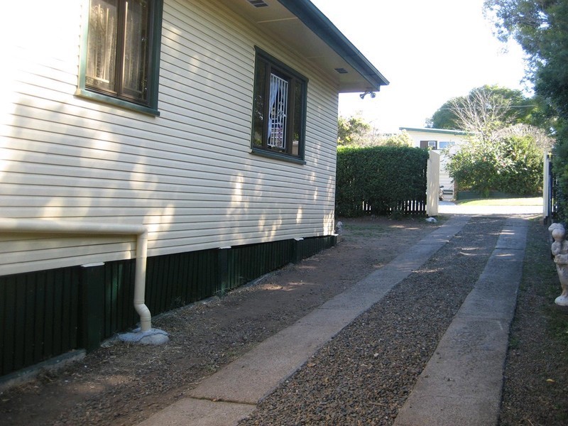 52 Frederick Street, Eastern Heights QLD 4305