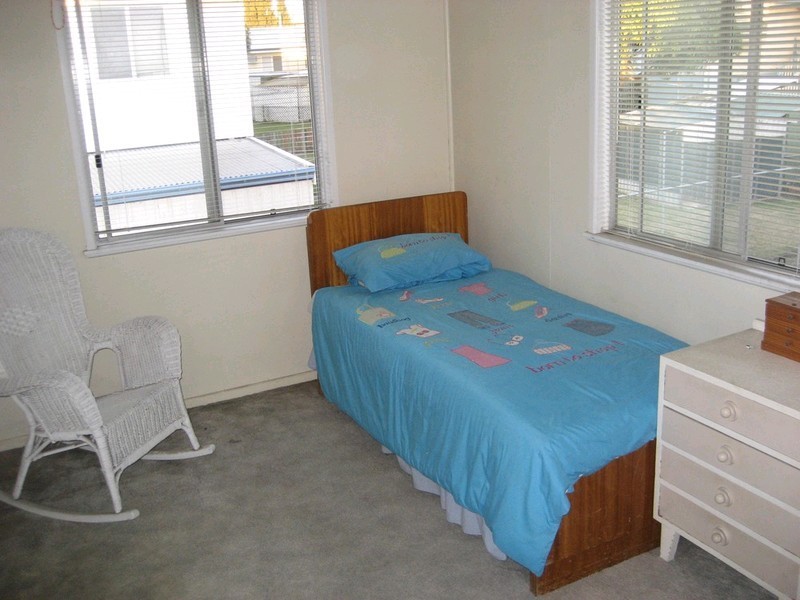 6 Teak Street, Raceview QLD 4305