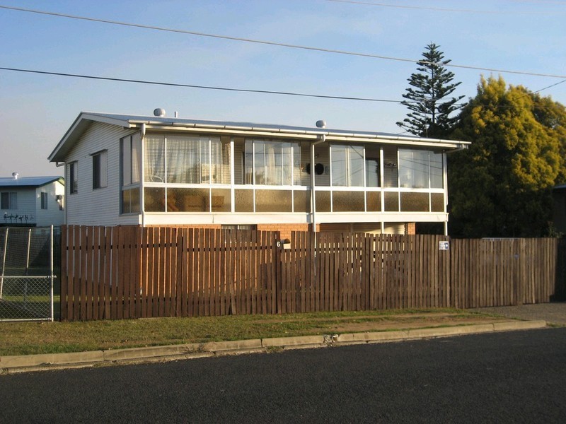 6 Teak Street, Raceview QLD 4305