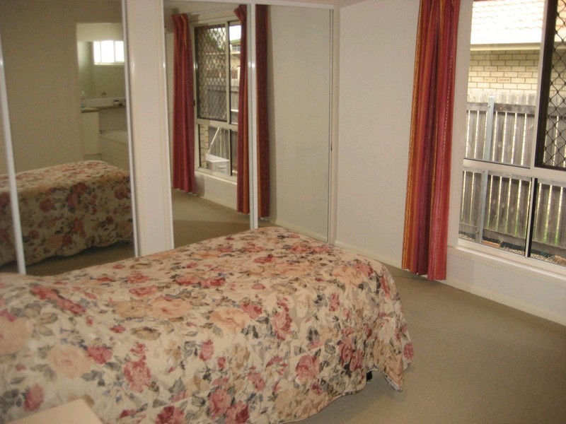 5 Bangalow Crescent, Raceview QLD 4305