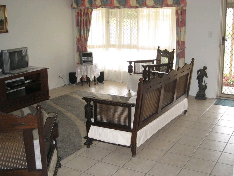 128 Equestrian Drive, Yamanto QLD 4305