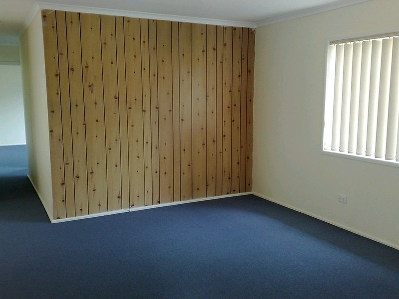 13 John Street, Bundamba QLD 4304