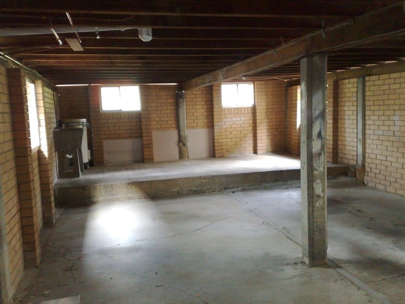 13 John Street, Bundamba QLD 4304