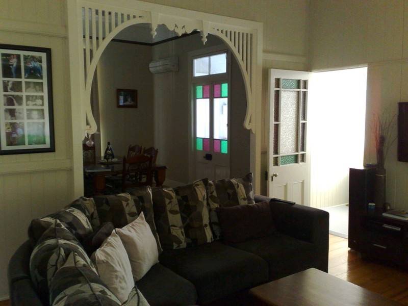 218 Warwick Road, Churchill QLD 4305