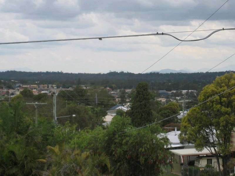 8 Lloyd George Street, Eastern Heights QLD 4305