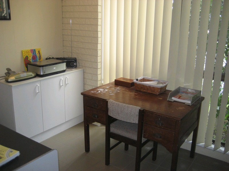 8 Lloyd George Street, Eastern Heights QLD 4305