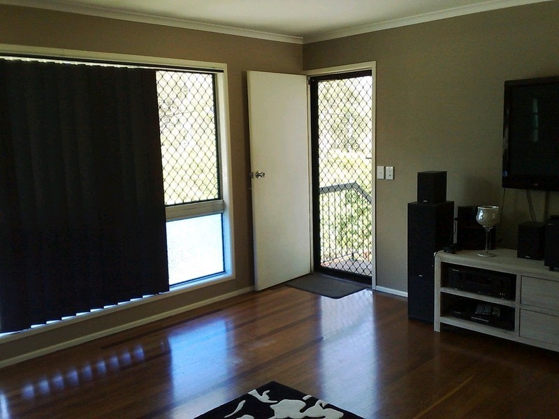 33 Melrose Drive, Flinders View QLD 4305