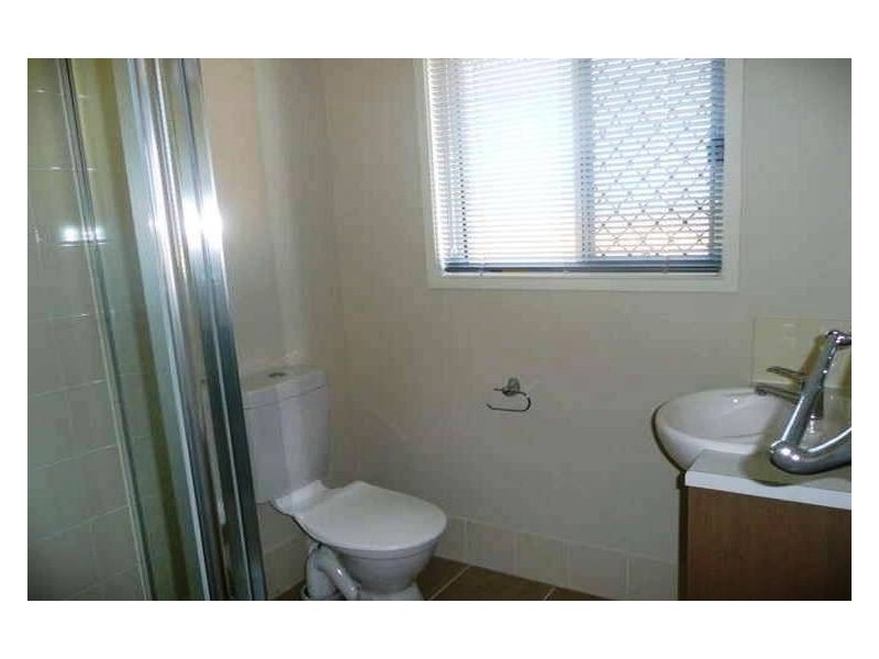 1 Jonathon Court, Flinders View QLD 4305