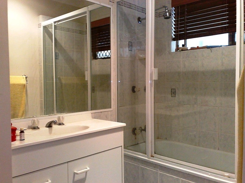 30 Prunda Parade, Raceview QLD 4305