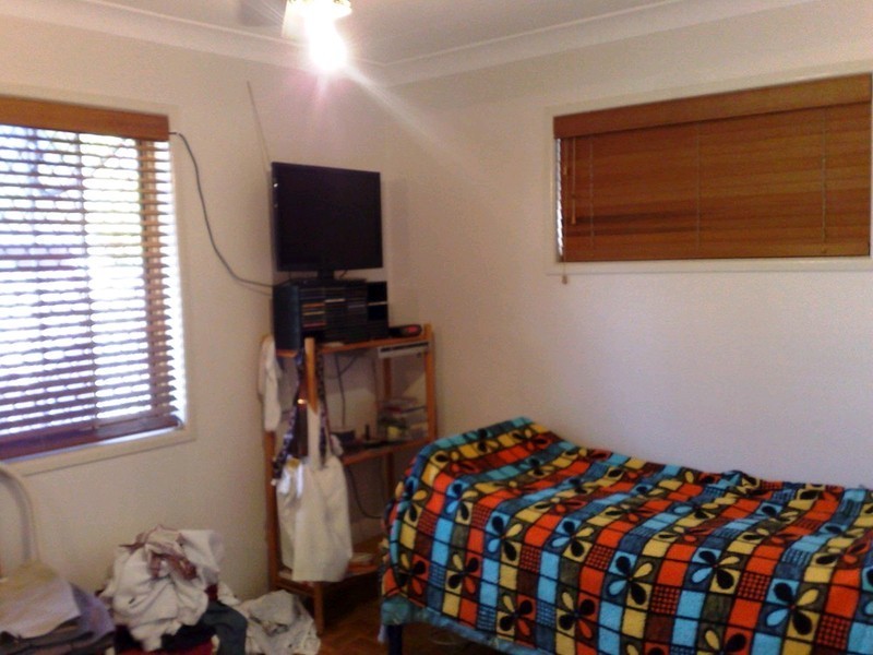 30 Prunda Parade, Raceview QLD 4305