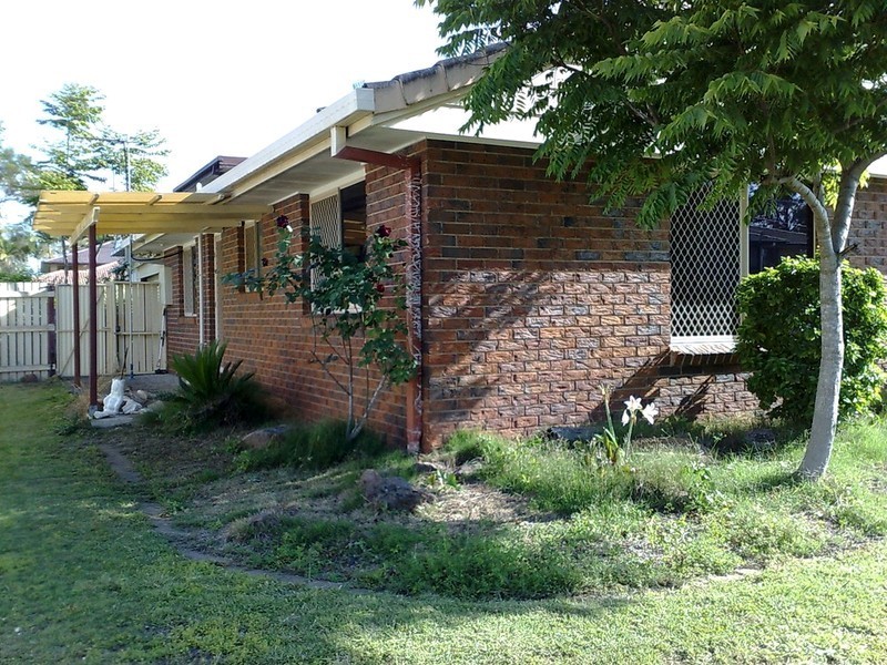 30 Prunda Parade, Raceview QLD 4305