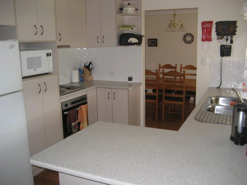 17 Powells Road, Yamanto QLD 4305