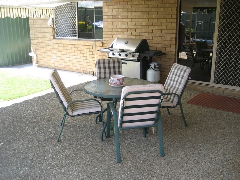 17 Powells Road, Yamanto QLD 4305