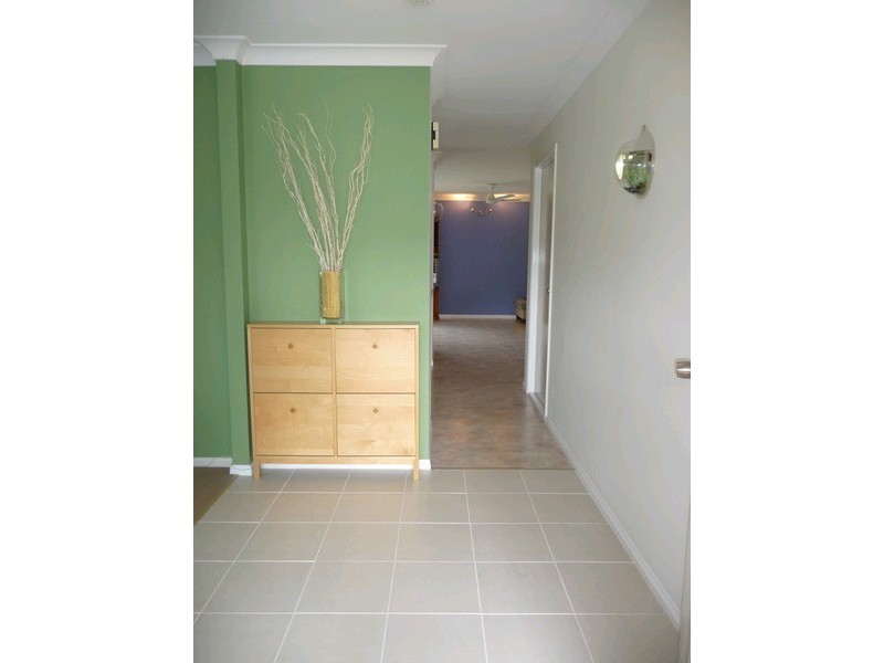 23 Jonquil Circuit, Flinders View QLD 4305