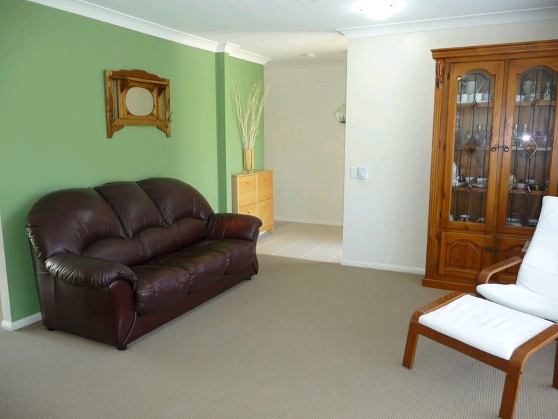 23 Jonquil Circuit, Flinders View QLD 4305