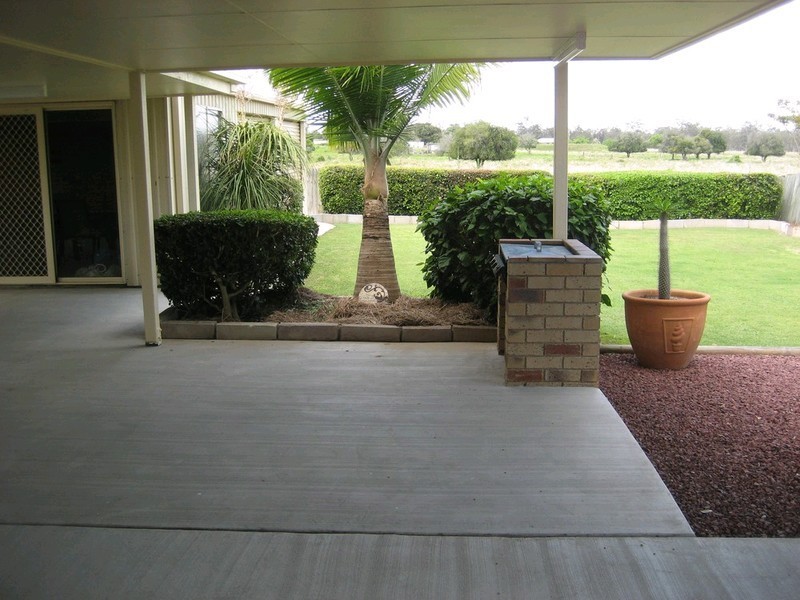 8 Dellvene Crescent, Rosewood QLD 4340