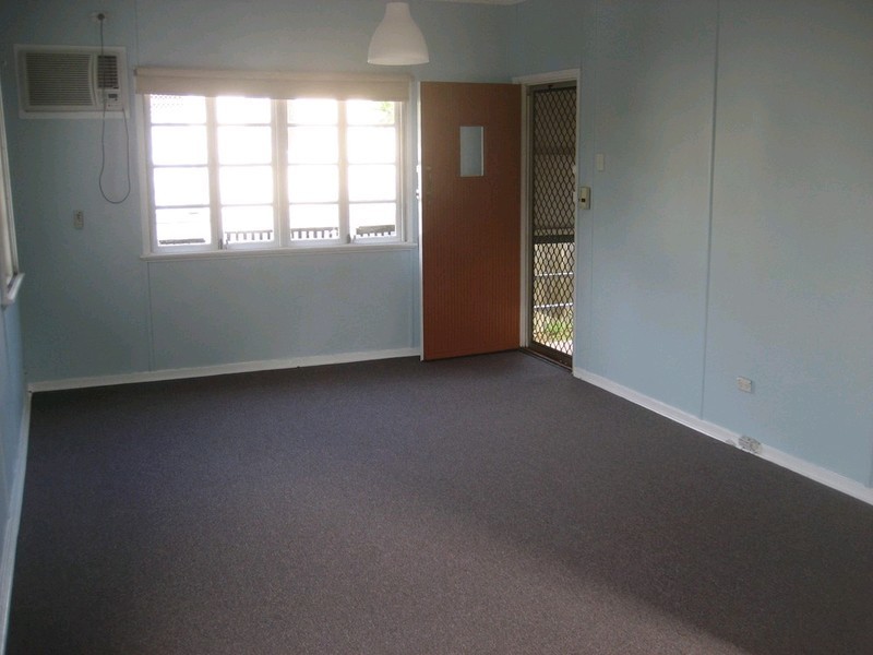 41 Samford Road, Leichhardt QLD 4305