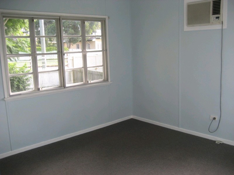 41 Samford Road, Leichhardt QLD 4305