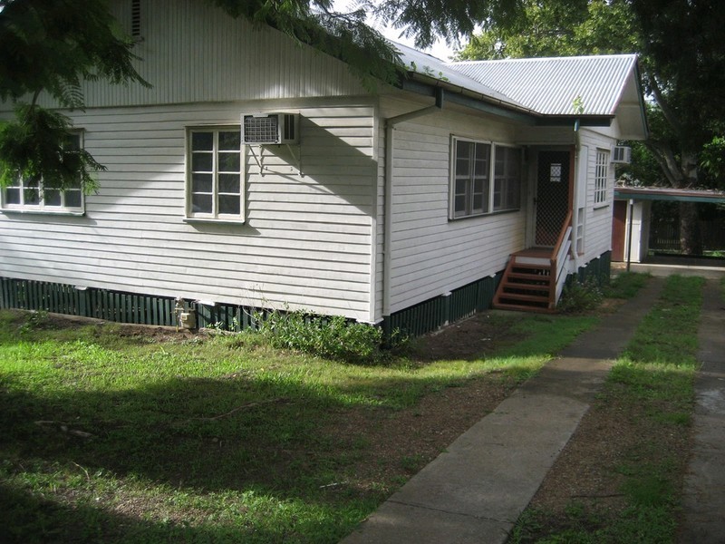 41 Samford Road, Leichhardt QLD 4305