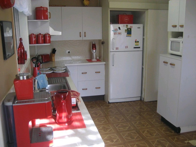 17 Gwendoline Street, Raceview QLD 4305