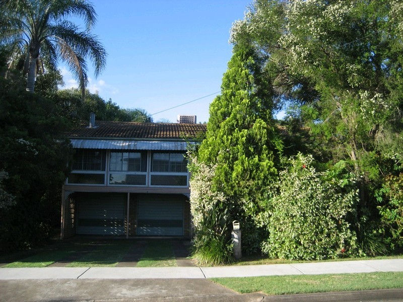 17 Gwendoline Street, Raceview QLD 4305