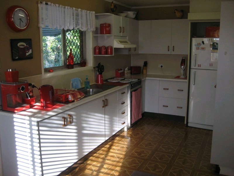 17 Gwendoline Street, Raceview QLD 4305