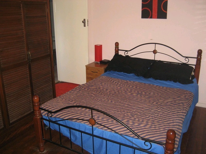 17 Gwendoline Street, Raceview QLD 4305